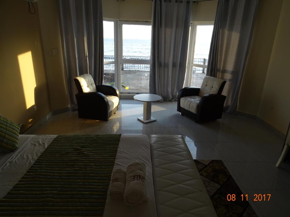 Fini Hotel Bobende ลิมเบ ภายนอก รูปภาพ